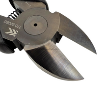 Load image into Gallery viewer, Fujiya Kurokin 770-200BG Flush Cut Side Cutters
